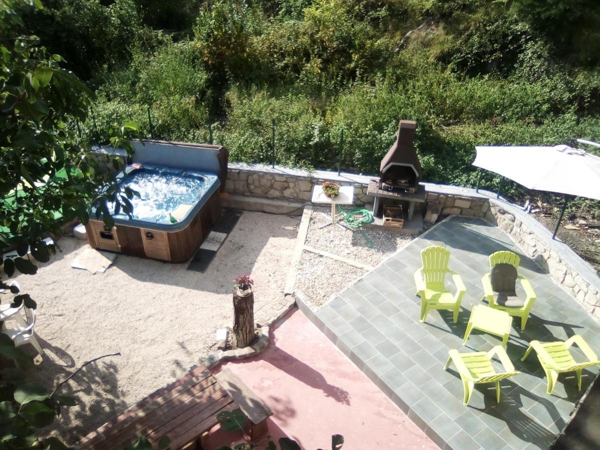 Willa Kuca Melita -Jacuzzi Kastav Zewnętrze zdjęcie